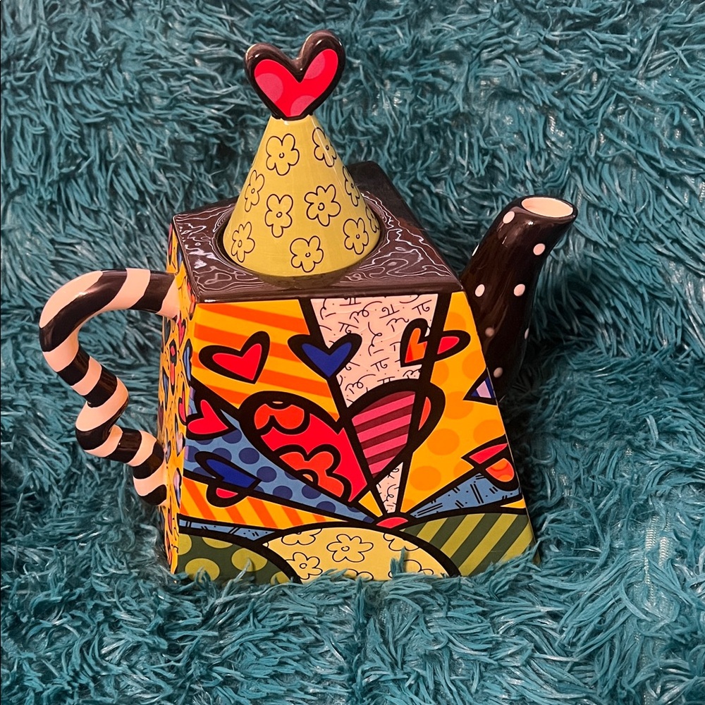 Romero Britto ceramic teapot